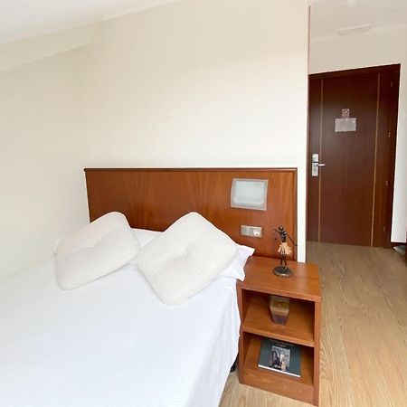 Hotel Entrerobles Sabaris Exterior photo